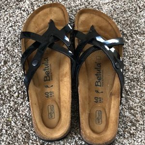 Betula size 9 sandals